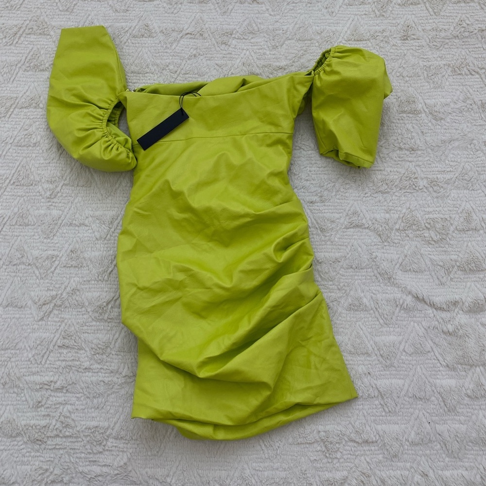 NWT The Bar vegan leather Wyatt dress in pistachio - Picture 6 of 9
